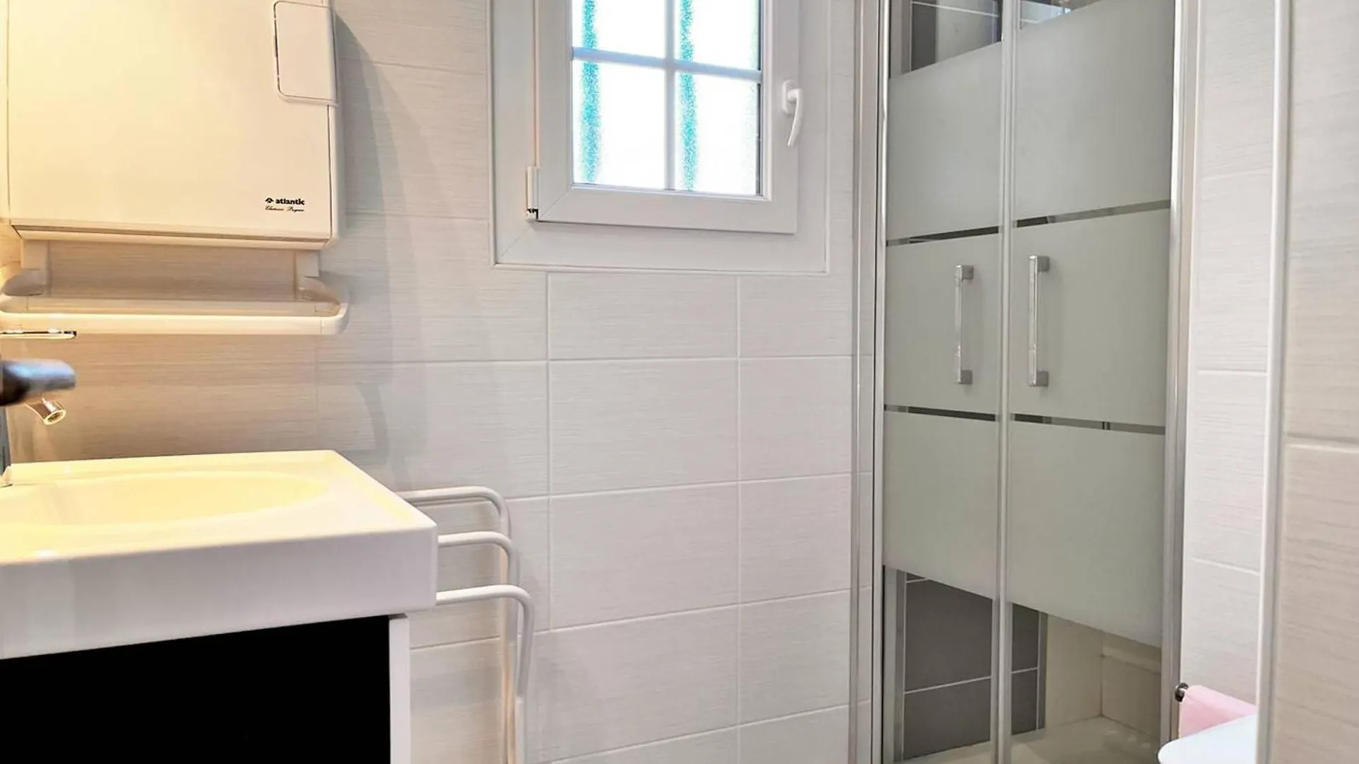 Studio 4 Pers A 500M De La Plage De Saint-Clair, 3 Etoiles, Parking Inclus, Menage Offert - Fr-1-251-398 Le Lavandou 0*,